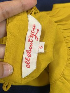 Mustard Sleeveless Top