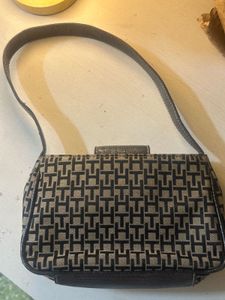Authentic Tommy Hilfigr Bag