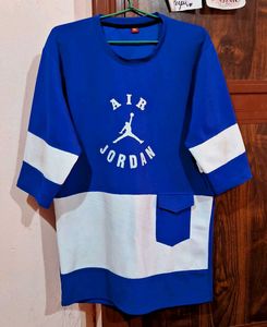 Blue&amp;white T-shirt💙🤍