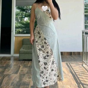 Women's Floral Patterned Dress
