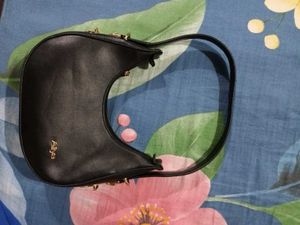 Black Shoulder Bagg