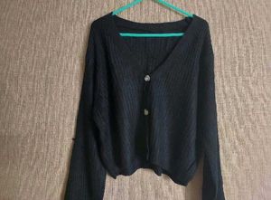 Black Cropped Long Sleeve Cardigan