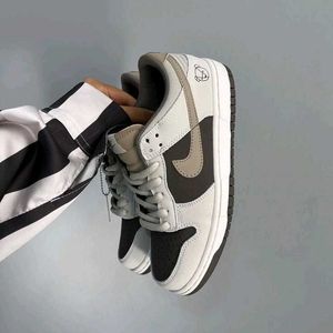 *NIKE SB DUNK BOYS AND GIRLS*