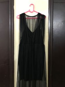 Soft Netted Black Dress Size M