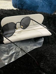 Round Black Sunglasses