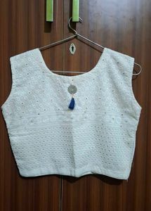 White Embroidered Blouse With Skirt And Outer