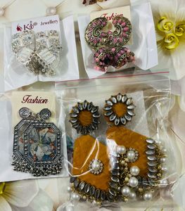 4 Earrings Combo