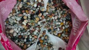 Colour full stones, marbel and gravels...