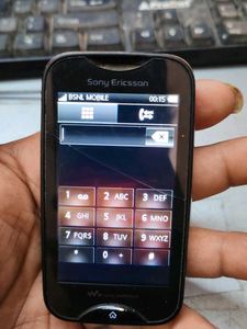 Sony ERICSSON Mix Walkman WT13i
