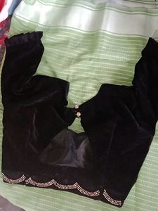 Saree With Stitching Padded Blouse