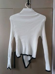 Elegant White Knit Top