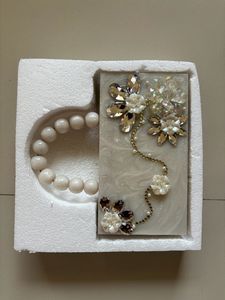 Marble White Clutch