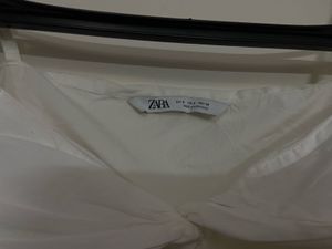 Off-Shoulder White Shirt – Zara