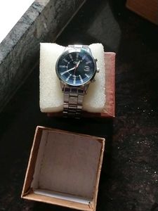 Elegant Silver Wristwatch