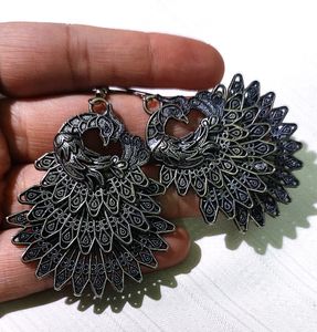 Hangy Earrings (Picock Theam Based)