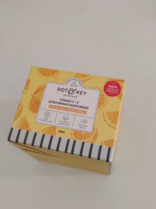 Dot & Key Moisturizer