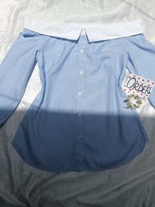 Striped Off-Shoulder Fitted Shirt 💙
