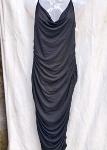 I. Chic Black Midi Bodycon Dress