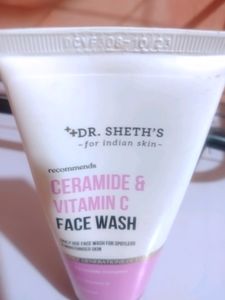 Dr .Sheths Ceramide &amp; Vitamin C Face Wash