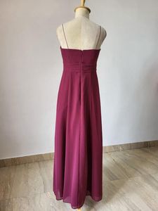 Elegant Burgundy Maxi Dress