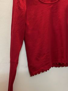 red Levi’s top for ladies