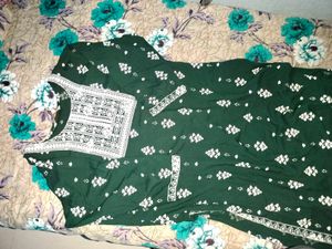 Green Floral Embroidered Kurti