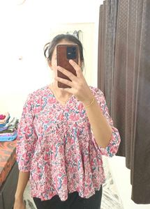 Floral Print V-Neck Blouse
