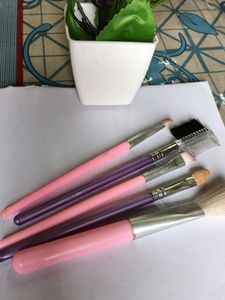 Hello Kitty Makeup Brush Kit