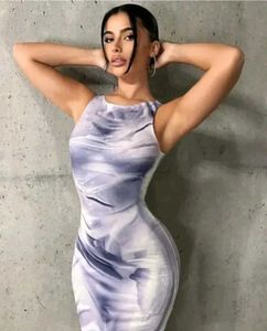 Elegant Tie-Dye Maxi Dress