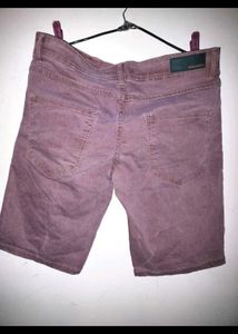 MEN CAPRI UNUSED