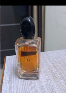 Giorgio Armani Si Perfume