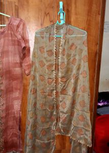 Pakistani Kurti With Dupatta Set