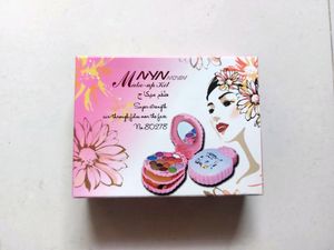Noyin Makeup Kit