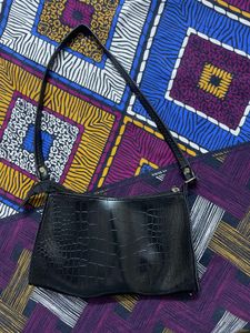 Chic Black Shoulder Bag