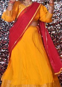 Aakarshna Handmade Crepe Lehenga set| Yellow & Pin