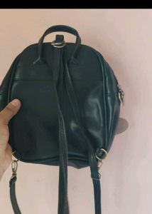 Cute Sequined Penguin Mini-Backpack / Crossbody Ba