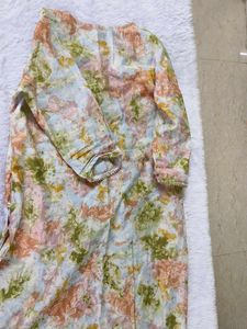 Avaasa Kurthi Set