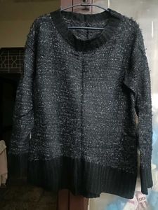 Black Sweatshirt For Women In Xl Size