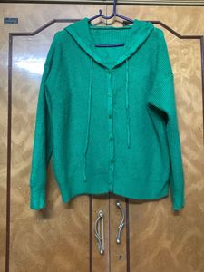 Very Trendy  Sweater Cum Hoodie