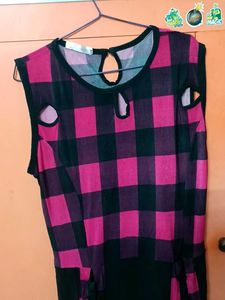 ✨Stylish Pink &amp; Black Dress😍❣️