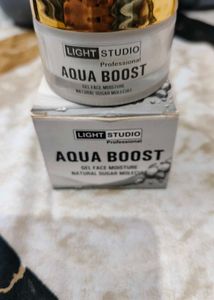 Aqua boost professional gel face moisturizer 🧴