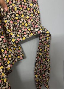 Floral Print Tie Sleeve Top