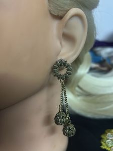 Golden Jhumka Earring Set