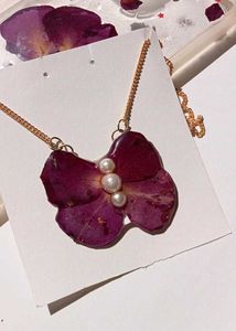 Real Flower & Pearl Necklace