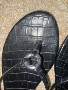 H&amp;M sandals Urgent Sale!! Fixed Rate