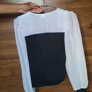 Beautiful Black And White Balloon Sleeve Top🖤🤍✨