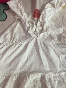 White Ruffled Top pinteresty 🤍