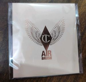 Charlotte Tilbury Makeup Puff