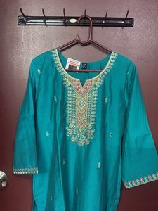 Elegant Teal Kurta Set