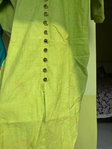 Women Solid Cotton Silk Straight Kurti